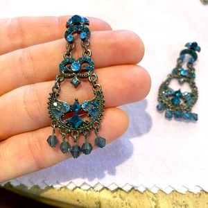 Chandelier earrings with pretty blue stones